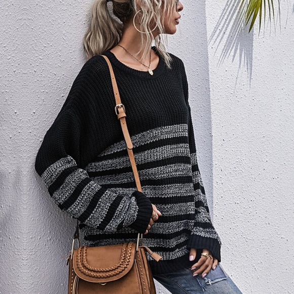black charcoal oversized stripes knit sweater - Picture 4 of 5